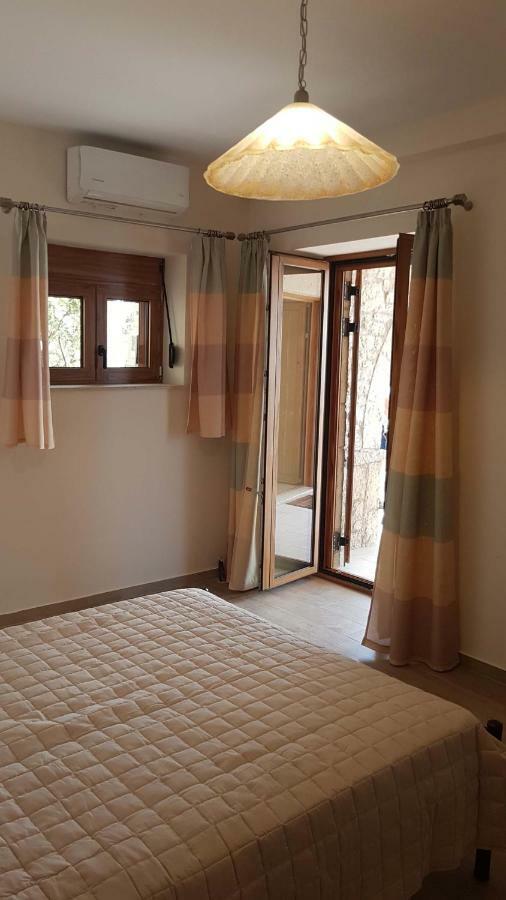 Olive Stonehouses Kalamata Exterior photo